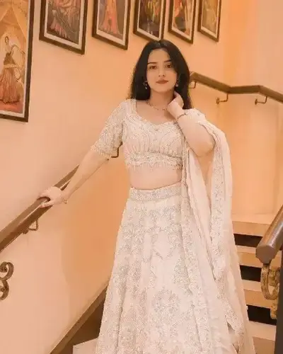Escort Mahisagar